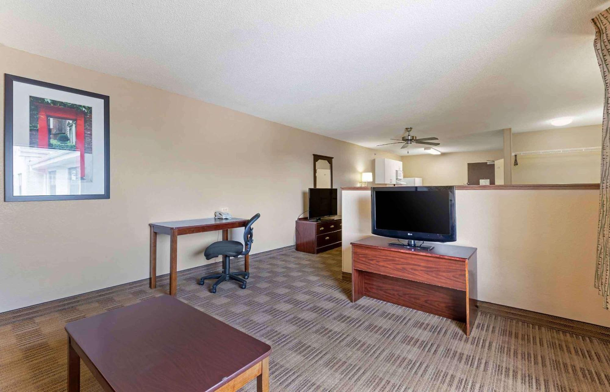 Extended Stay America Select Suites - Des Moines - Urbandale Clive Екстер'єр фото