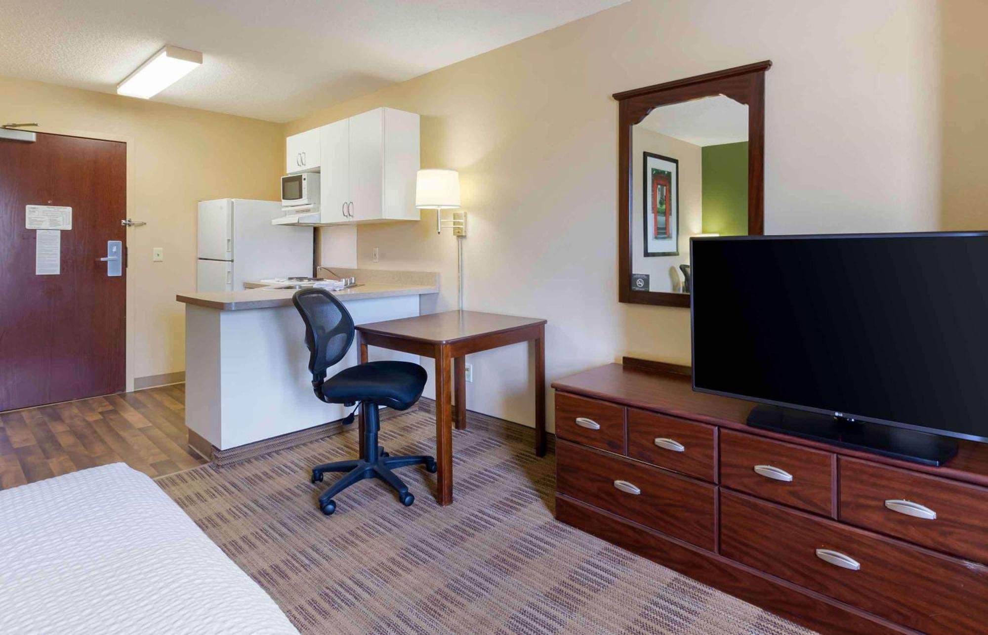 Extended Stay America Select Suites - Des Moines - Urbandale Clive Екстер'єр фото