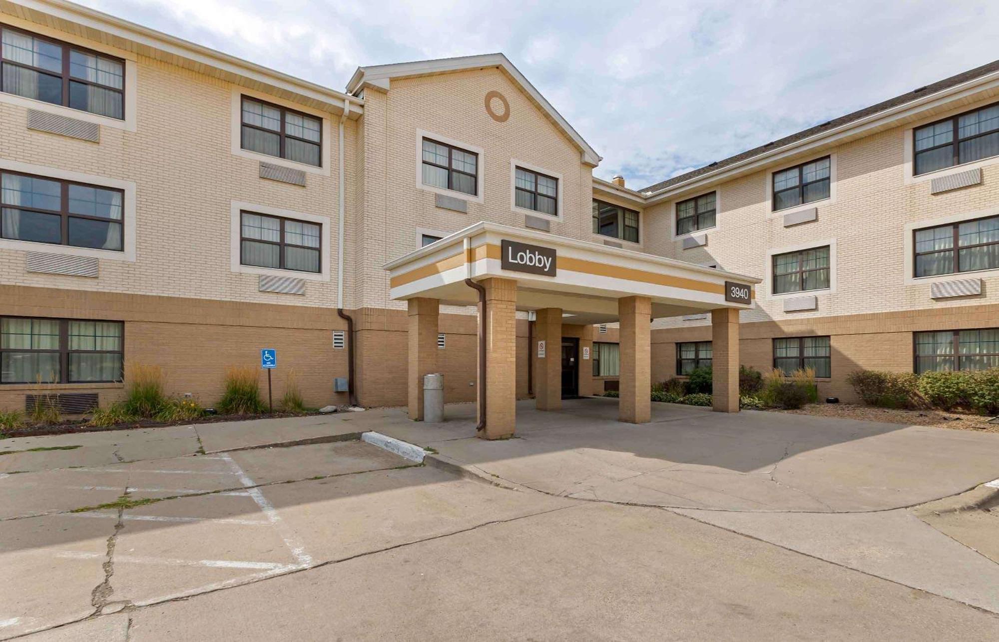 Extended Stay America Select Suites - Des Moines - Urbandale Clive Екстер'єр фото