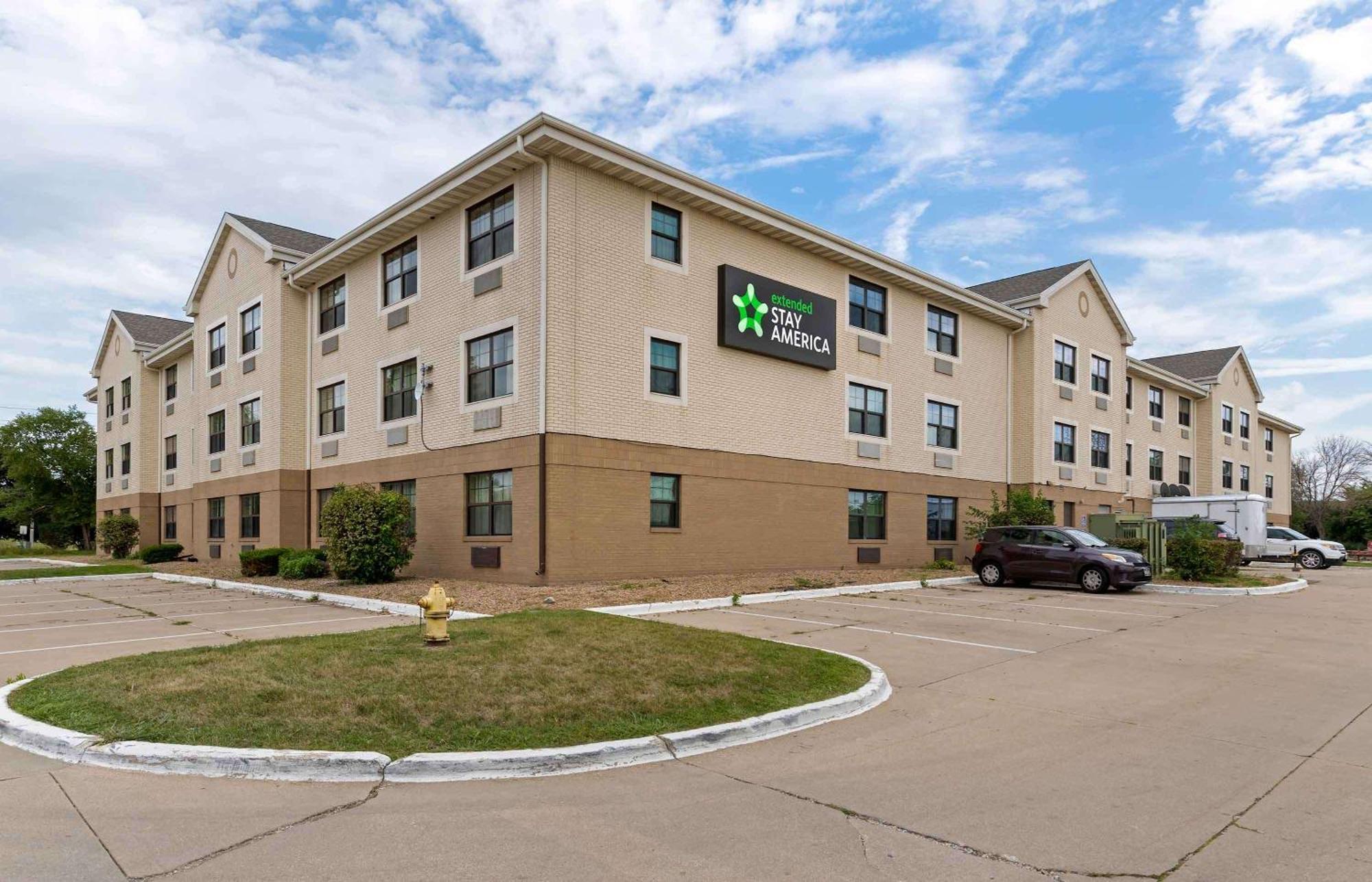 Extended Stay America Select Suites - Des Moines - Urbandale Clive Екстер'єр фото