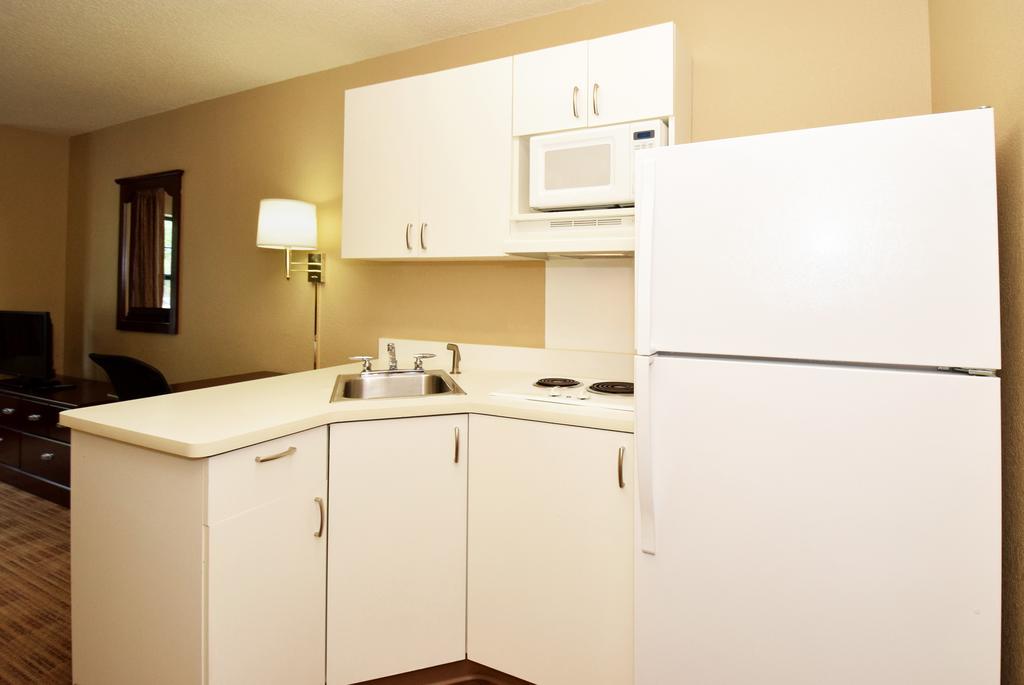 Extended Stay America Select Suites - Des Moines - Urbandale Clive Екстер'єр фото