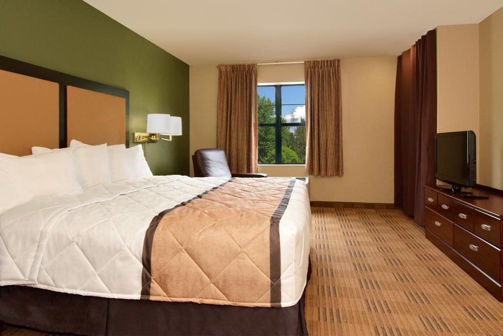 Extended Stay America Select Suites - Des Moines - Urbandale Clive Екстер'єр фото
